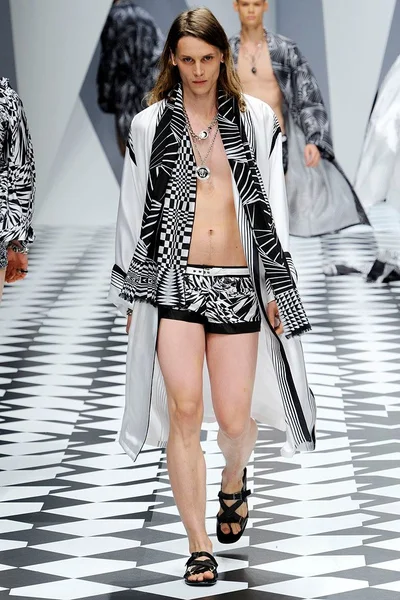 Look 54